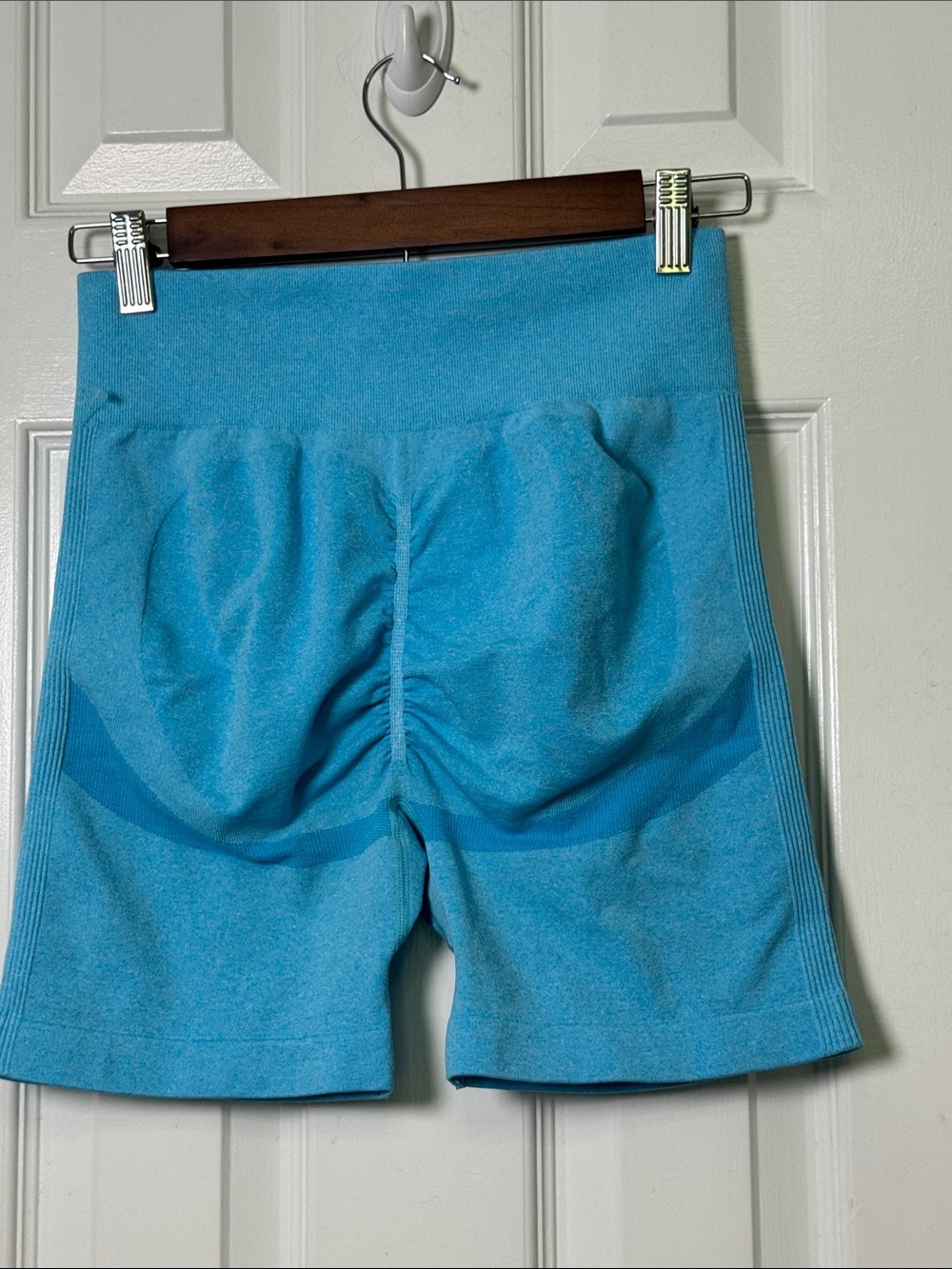 OQQ Blue Seamless Scrunch Butt High Waist Biker Shorts Size L